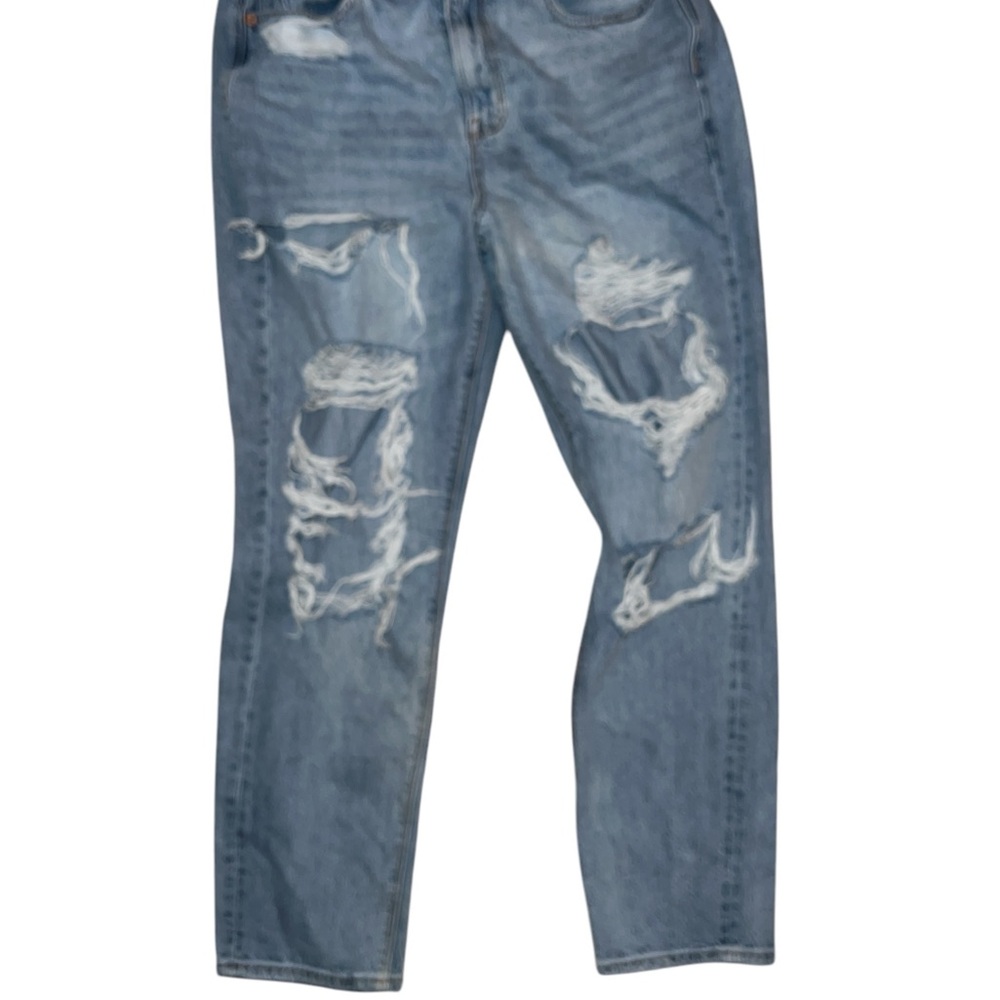 AMERICAN EAGLE | HIGHEST RISE DISTRESSED DENIM MOM JEANS SZ 12